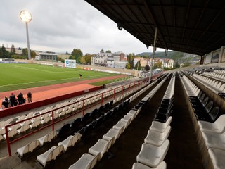 Trenčiansky štadión čaká rekonštrukcia.