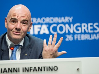 Gianni Infantino sa postavil za Rusko.