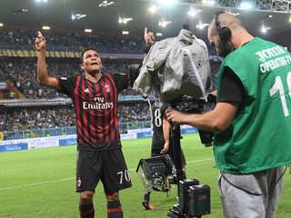 Carlos Bacca rozhodol o výhre milánskeho klubu.