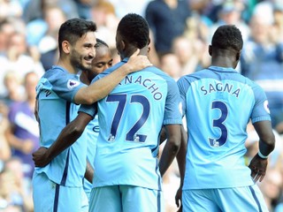 Manchester City chce doma poraziť Arsenal.