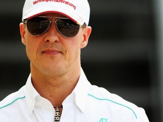 Schumacher sa stále nedokáže postaviť, tvrdí jeho právnik