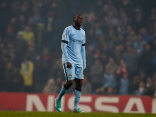 Yaya Touré je v Manchestri City v neľahkej situácii.