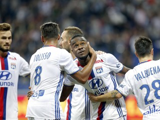 Hráči Lyonu (na fotke) nestačili na futbalistov Lorientu.