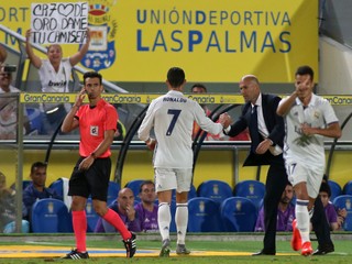 Cristiana Ronalda strieda Lucas Vázquez.