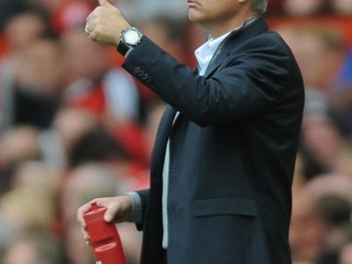 Arsenal si rýpol do Mourinha. Ak by boli v popredí, nevysmievajú sa, odkazuje tréner