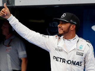 Brit Lewis Hamilton ovládol kvalifikáciu na VC Malajzie.
