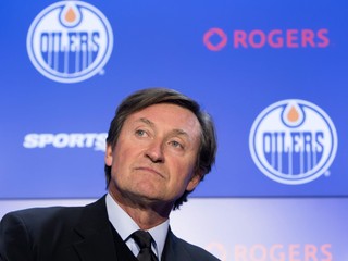 Wayne Gretzky.