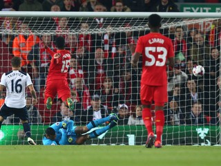 Liverpool vyradil v Ligovom pohári Tottenham, Sturridge dal dva góly