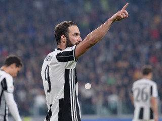 Gonzalo Higuaín po svojom góle do siete Neapola.