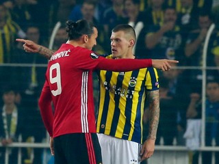 Zlatan Ibrahimovič (vľavo) a Martin Škrtel.