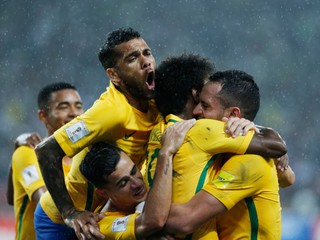 Futbalisti Brazílie majú výbornú formu. Od príchodu nového trénera Titeho vyhrali všetky štyri kvalifikačné stretnutia a prepracovali sa na čelo tabuľky.