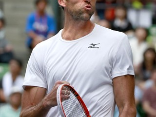 Chorvátsky tenista Ivo Karlovič na turnaji ATP v Tokiu.