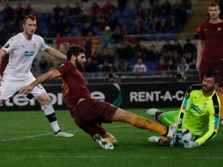 Brankár Matúš Kozáčik inkasoval štyri góly.