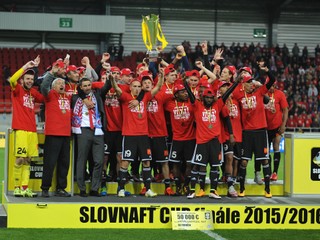 V minulej sezóne ovládli Slovnaft Cup futbalisti AS Trenčín.