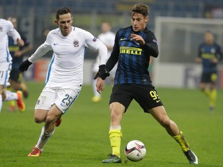 Sparta Praha síce v Miláne prehrala, ale svoju skupinu ovládla.