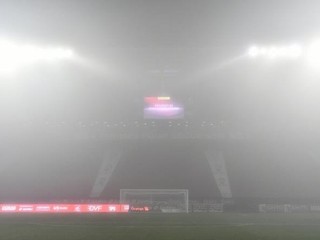 Zápas medzi Dijonom a Marseille preložili na sobotu pre hustú hmlu