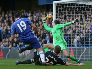 Diego Costa strieľa jediný gól zápasu.