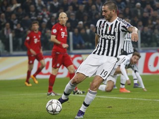 Leonardo Bonucci si bude aj naďalej obliekať dres Juventusu.