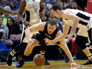 Blake Griffin (v tmavom).