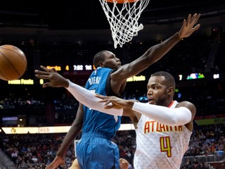 Najlepší basketbalisti sveta budú zvádzať súboje pod košmi aj najbližšie roky.