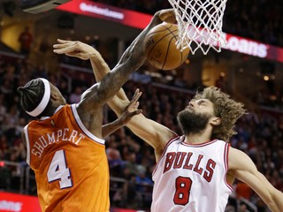 Zo zápasu medzi Clevelandom a Chicagom.