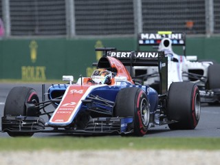 Pascal Wehrlein pretekal v uplynulej sezóne za Manor.