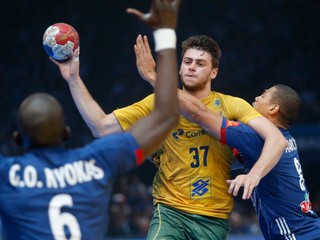 Hádzanári Ruska si vo štvrtkovom súboji MS vo Francúzsku pripísali tretie víťazstvo v A-skupine, keď zdolali Brazíliu 28:24. Ilustračná foto.
