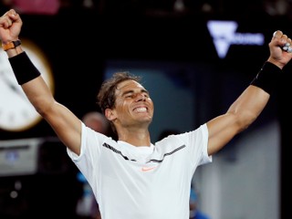 Finále medzi Federerom a Nadalom bude emotívne. Možno naše posledné, vraví Španiel