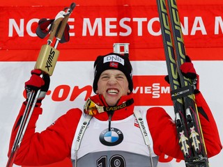 Nór Tarjei Boe získal zlatú medailu na majstrovstvách Európy v biatlone