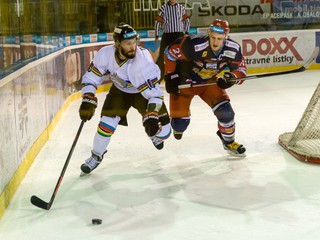 Hokejisti Žiliny nastúpili v špeciálnych dresoch na predvianočný zápas proti Zvolenu 22. decembra 2016.