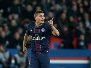 Marco Verratti si v šlágri dres PSG neoblečie.