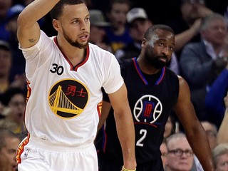 Basketbalisti Golden State Warriors deklasovali v zámorskej NBA Los Angeles Clippers 144:98. Stephen Curry si pripísal 43 bodov.