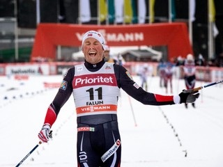Triumf slávil vďaka skvelému finišu Emil Iversen, ktorý zvíťazil s náskokom 3,7 sekund pred lídrom SP Martinom Johnsrudom Sundbym.