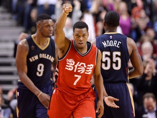 Kyle Lowry oslavuje víťazný kôš Toronta v zápase proti New Orleans.