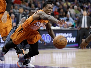 Phoenix vyhral na domácej palubovke Sacramenta 103:105.
