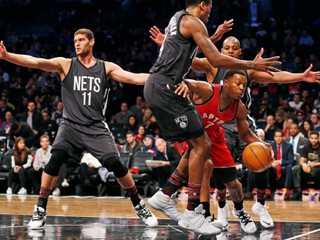 Hostia z Toronta v Barclays Center zvíťazili 103:95.