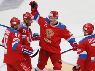Ruskí reprezentanti zvíťazili vo štvrtkovom zápase na turnaji Švédske hokejové hry v Petrohrade nad Fínskom 2:1.