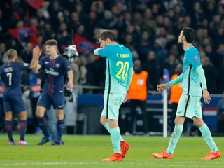 Futbalisti Barcelony dostali v Paríži debakel.