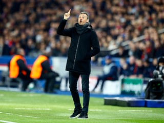 Tréner futbalistov španielskeho klubu FC Barcelona Luis Enrique bol po skončení utorňajšieho prvého zápasu osemfinále Ligy majstrov na pôde Paríža St. Germain (0:4) dosť rozladený.