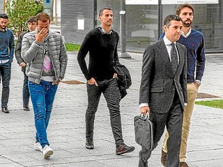 Troch bývalých hráčov Betisu Sevilla obvinili z manipulácie výsledkov