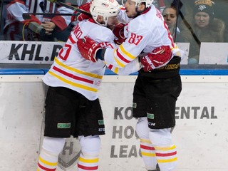 Slováci v KHL dohrali, vypadol už aj Kunlun s Marcinkom a Bakošom