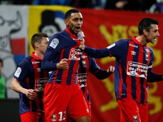 Caen konečne vyhralo.