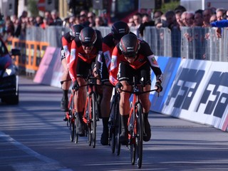 Časovku tímov na Tirreno-Adriatico ovládol BMC, Bora so Saganom zaostala