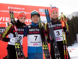 Zľava Eric Frenzel, Akito Watabe a Björn Kircheisen.