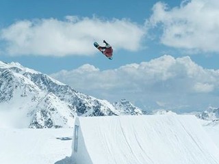Má iba pätnásť rokov. Jaroš nepostúpil z kvalifikácie big air