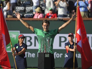 Zažil ďalší rozprávkový týždeň. Federer ovládol turnaj v Indian Wells