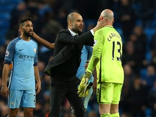 Medzi hráčmi, ktorí údajne nebudú pokračovať v Manchesteri City, je aj brankár Willy Caballero (vpravo).