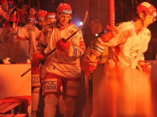 Třinec po dráme zdolal Chomutov, Lašák odchytal polovicu zápasu