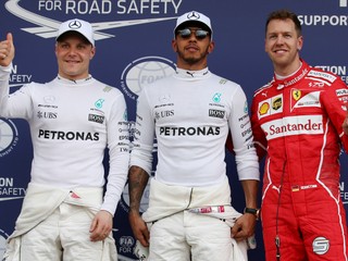 Prví traja jazdci v kvalifikácii na VC Austrálie.