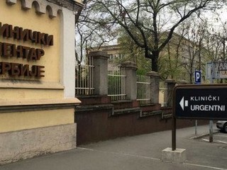 V Srbsku po priateľskom stretnutí pobodali dvoch ruských fanúšikov